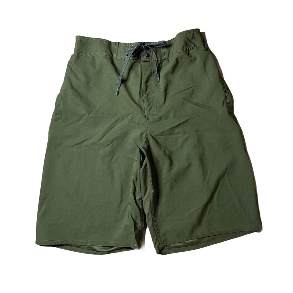 FIREFLY Men’s Solid Green Boardshorts Size M